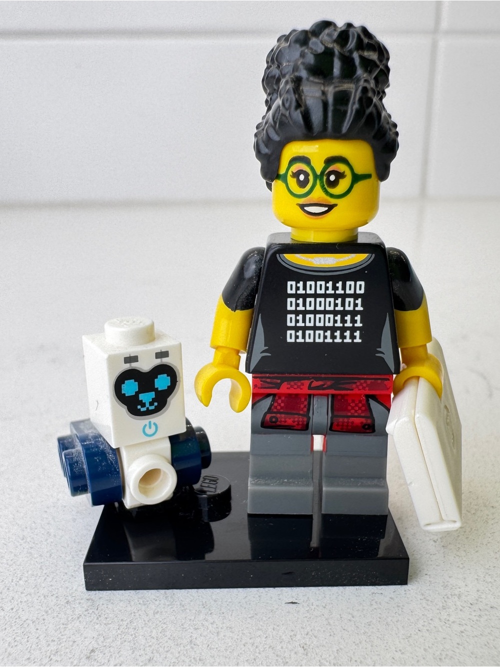 Lego Minifig - Programmer - CMF Series 19